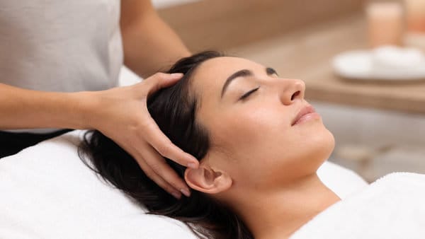 Head Massage Benefits for Relaxation and Tension Relief