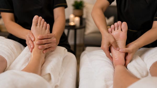 Foot Reflexology vs. Foot Massage: What Is the Difference?